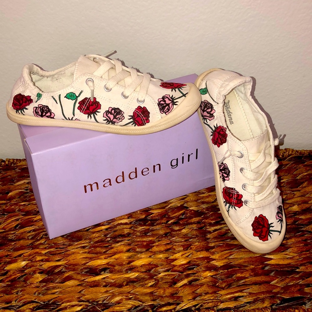MADDEN GIRL Canvas Slip-On Sneaker